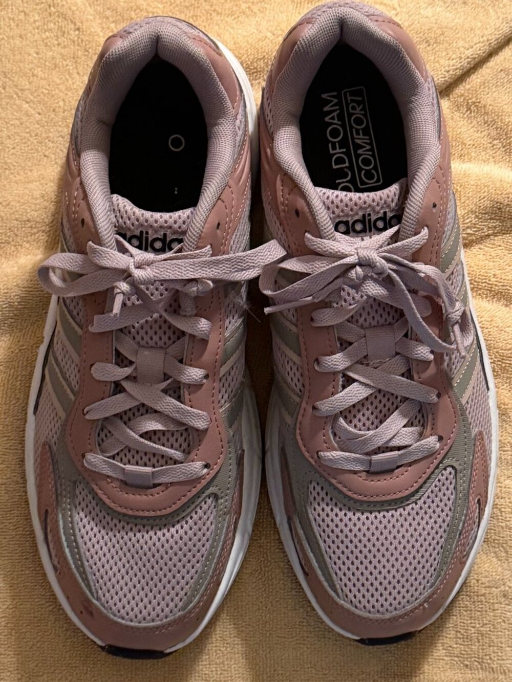 Men's Adidas Shoes, Beige & Pale Rose, US 10, Like New, Cloudfoam